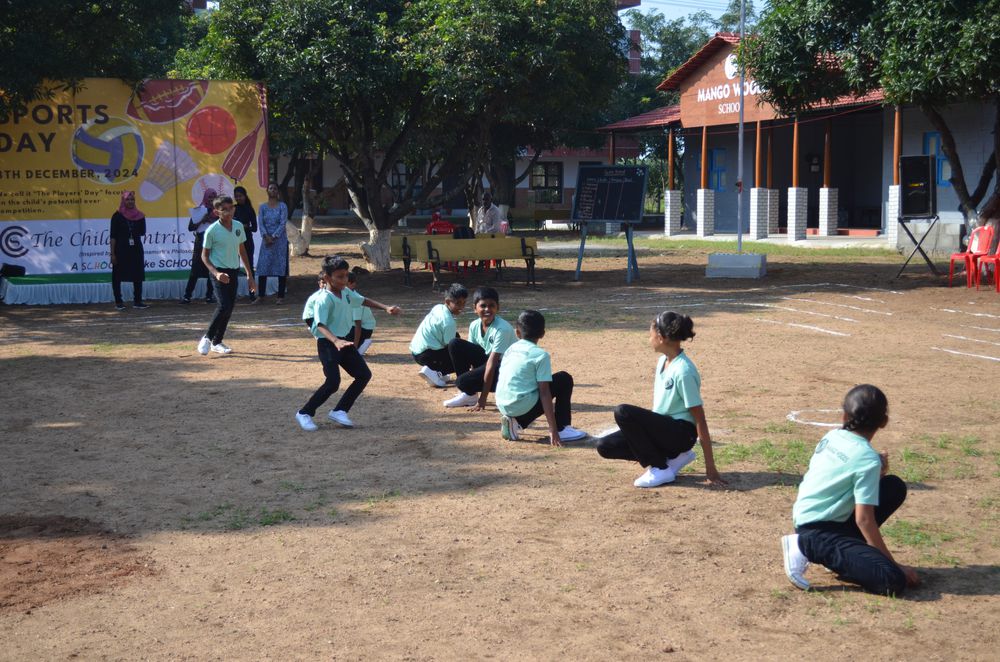 Children of all ages learning together at Mango Woods School