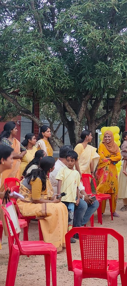 Children of all ages learning together at Mango Woods School