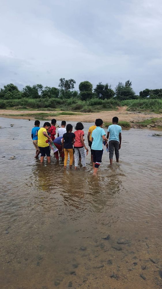 Children of all ages learning together at Mango Woods School